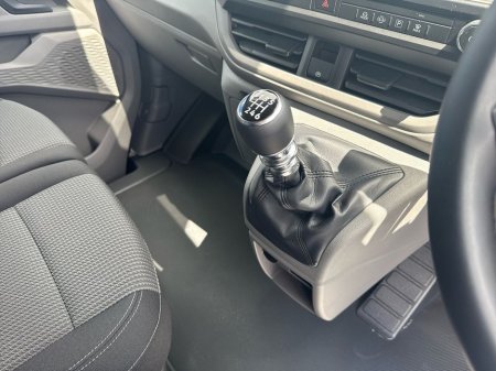 2025 Volkswagen Transporter  €33,475 thumbnail