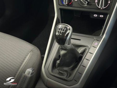 2024 Volkswagen Polo (241) LIFE 1.0 TSI €20,995 thumbnail