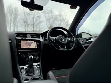 2018 Volkswagen Golf - thumbnail 8