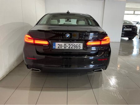 2021 BMW 5 Series - thumbnail 8