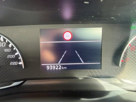 2022 Peugeot 208 - thumbnail 11