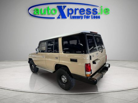 1994 Toyota Landcruiser - thumbnail 9