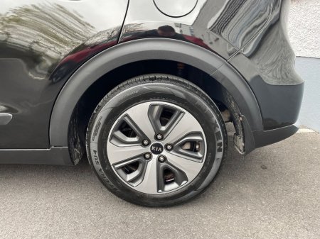 2018 Kia Niro - thumbnail 2