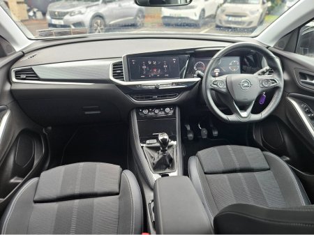 2024 Opel Grandland ELEGANCE-1.2 130PS X €32,950