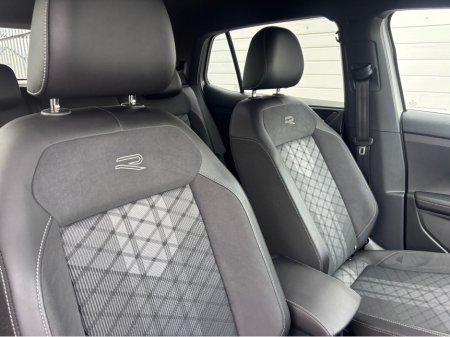 2025 Volkswagen T-Cross - thumbnail 6