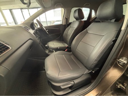 2015 Volkswagen Polo - thumbnail 8