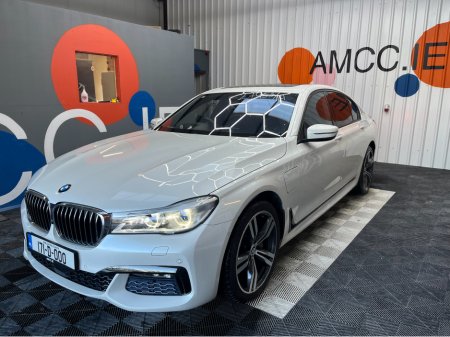 2017 BMW 7 Series 2017 BMW 740E IPERFORMANCE M-SPORT 2.0AUTOMATIC / CRUISE CONTROL / 360° PARKING CAMERA / ELECTRIC MEMORY HEATED & MASSAGING SEATS / PADDLE SHIFTERS / PANORAMIC SUNROOF / HEATED REAR SEATS thumbnail