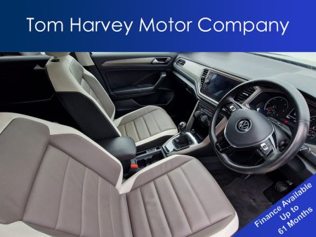 2022 Volkswagen T-Roc DESIGN 2.0 TDI 115HP + Leather + Heated Seats + RV Camera €25,950 thumbnail