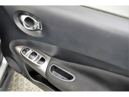 2017 Nissan Juke - thumbnail 23