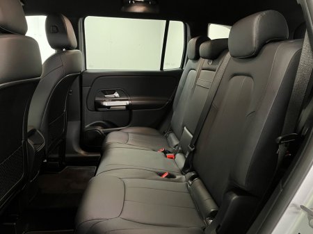 2023 Mercedes-Benz GLB - thumbnail 13