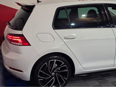 2019 Volkswagen Golf VW GOLF 1.6 TDI MATCH IN STUNNING CONDITION €18,995 thumbnail