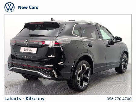 2026 Volkswagen Tiguan R-LINE 75 1.5TSI 204HP DSG PHEV €59,474 thumbnail