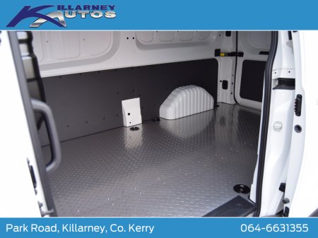 2026 Maxus Deliver 7 Diesel Lux LWB Low Roof €25,928 thumbnail