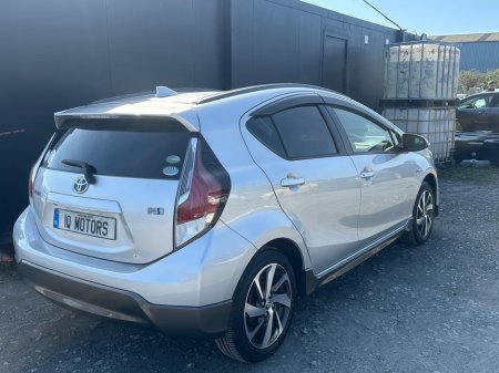 2015 Toyota Aqua - thumbnail 6