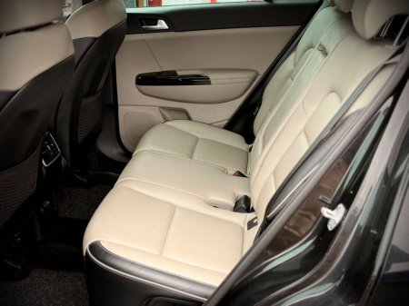 2022 Kia Sportage - thumbnail 12