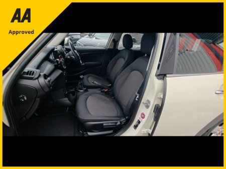 2016 MINI Hatch 2016 1.5 Petrol 5DR COOPER €10,950 thumbnail