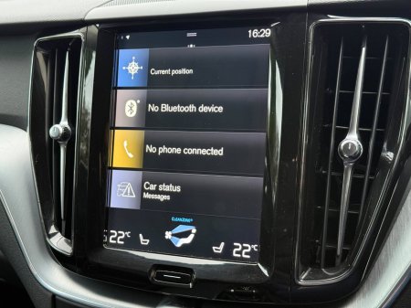 2018 Volvo XC60 - thumbnail 13