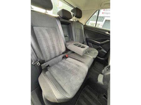 2023 Volkswagen T-Roc - thumbnail 25