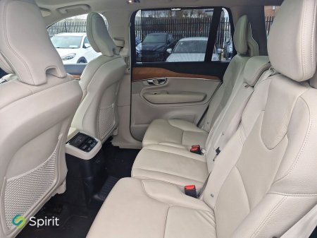 2022 Volvo XC90 - thumbnail 5