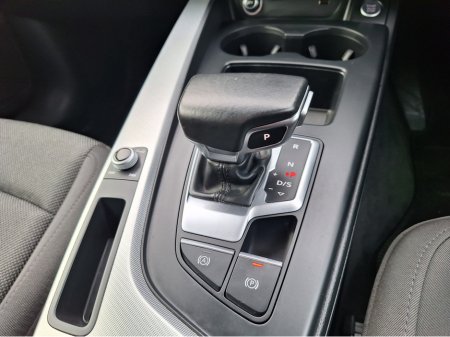 2020 Audi A4 2.0 TDI TECHNIK 35 163PS  SE AUTO *High Spec/Heated Seats/Reverse Camera/Front & Rear Sensors* thumbnail