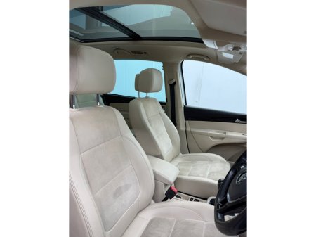 2017 Volkswagen Sharan Highline 2.0TDI M6F 150BHP €19,950 thumbnail