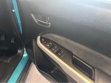 2019 Suzuki Vitara - thumbnail 17