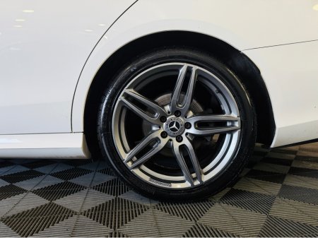 2018 Mercedes-Benz E Class - thumbnail 8