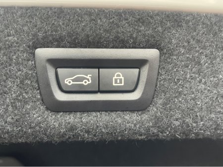 2018 BMW 5 Series 2018-2 BMW 520D €27,450 thumbnail