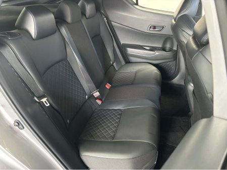 2020 Toyota C-HR - thumbnail 10