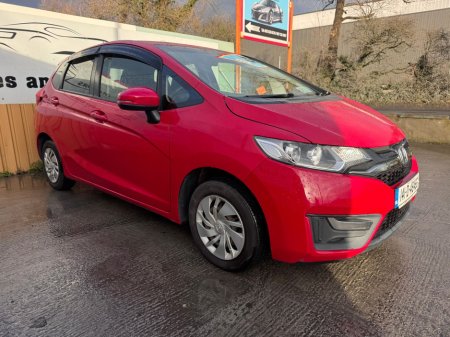 2014 Honda Fit DBA-GK3 5DR AUTO €7,800 thumbnail