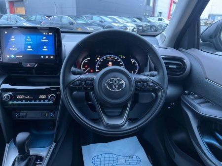 2022 Toyota Yaris Cross CR CROSS SOL 4DR AUTO €28,450 thumbnail