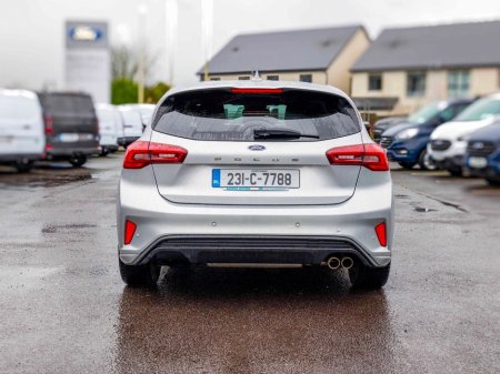 2023 Ford Focus 2023 Ford Focus Silver 1.0L EcoBoost 125PS ST-Line thumbnail