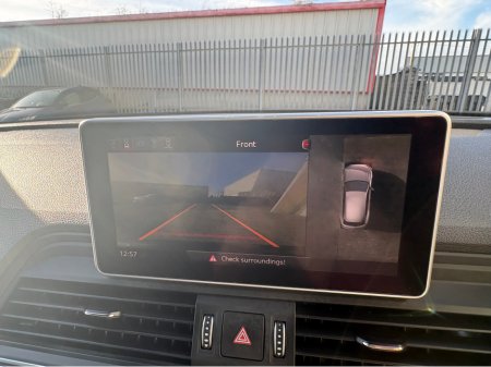 2020 Audi Q5 Quattro S-Line 40 TDi €39,950 thumbnail