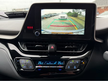 2023 Toyota C-HR HYBRID..Keyless Entry..Apple CarPlay €22,750 thumbnail