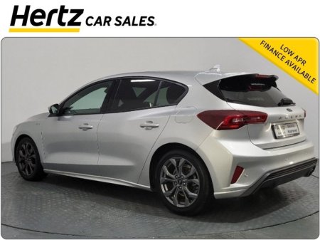 2023 Ford Focus - thumbnail 2