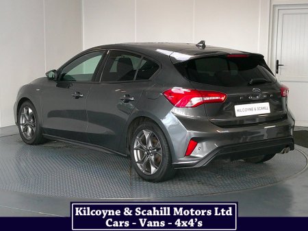 2021 Ford Focus ST-LINE TDCI thumbnail