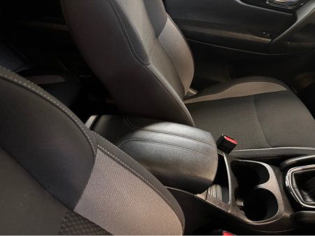 2020 Nissan Qashqai 1.3 PET SV MY20 4DR €19,499 thumbnail