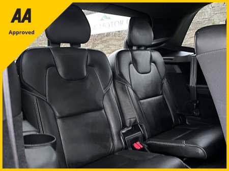 2017 Volvo XC90 D5 R-DESIGN 235HP 5DR AUTO €29,950 thumbnail