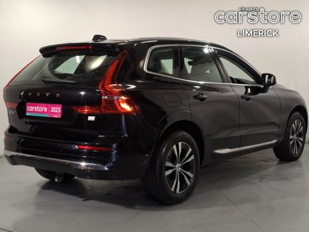2023 Volvo XC60 - thumbnail 3