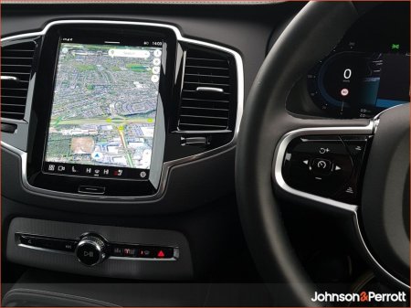 2025 Volvo XC90 T8 455bhp PHEV AWD Plus Dark (Three Year Volvo Selekt Warranty + Two Year Volvo Service Plan) €91,900 thumbnail