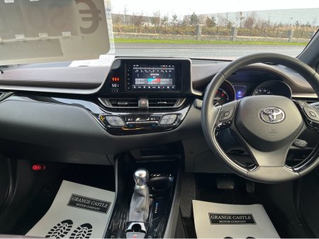 2019 Toyota C-HR 1.8 HYBRID AUTO LOW KM HIGH SPEC €18,950 thumbnail