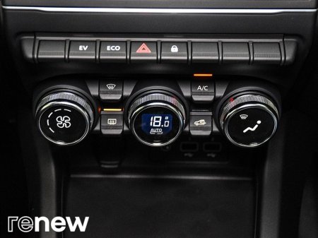 2023 Renault Arkana ICONIC TCE 140 AUTO MILD HYBRID €26,900 thumbnail