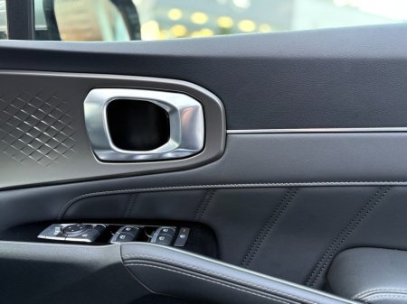 2024 Kia Sorento 2.2 Diesel ( 7 seats ) €54,995 thumbnail