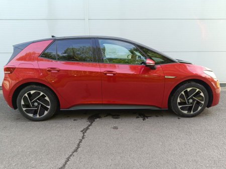 2022 Volkswagen ID.3 Hi spec Family Pro 145HP 58kWh Mint Panoramic Roof €22,495