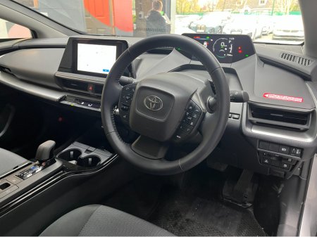 2025 Toyota Prius - thumbnail 9