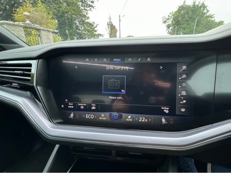 2024 Volkswagen Touareg - thumbnail 25