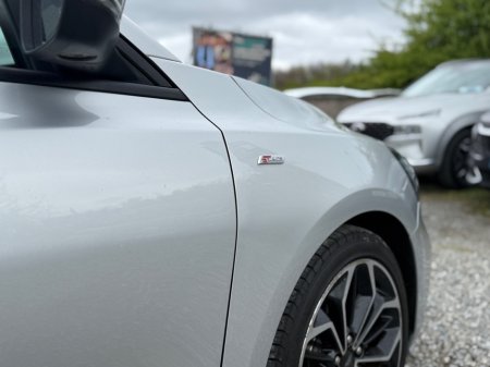 2021 Ford Focus - thumbnail 12