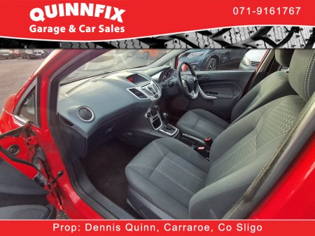 2011 Ford Fiesta - thumbnail 11