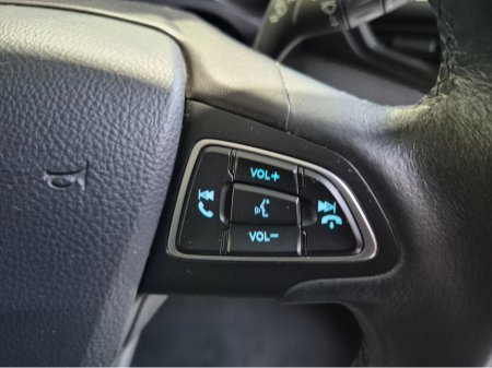 2019 Ford Kuga TITANIUM 1.5 120PS FWD 4DR €13,780 thumbnail