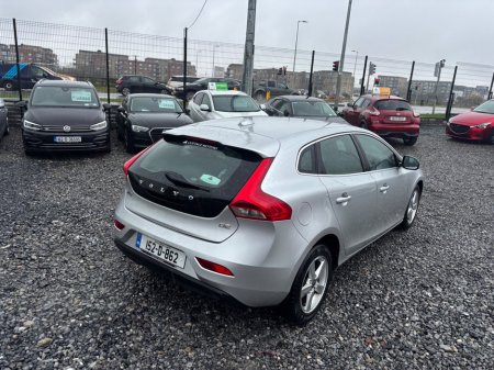 2015 Volvo V40 1.6 D2 (115hp) SE Leather €8,950 thumbnail